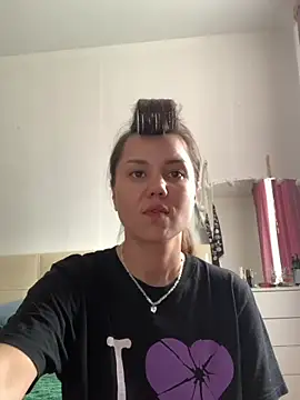 Snapshot of MiraMiss chatting on 12, 7, 2026 MiraMiss online show from 12, 7, 2026