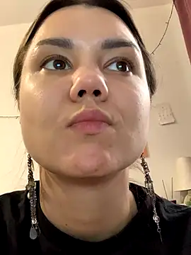 MiraMiss online show from 10, 11, 2025