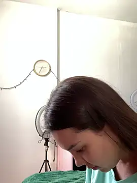 MiraMiss online show from 5, 3, 2026