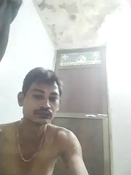 Snapshot of jenilmax chatting on 3, 11, 2025 jenilmax online show from 3, 11, 2025