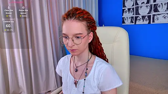 Snapshot of VioletShine chatting on 9, 5, 2026 VioletShine online show from 9, 5, 2026