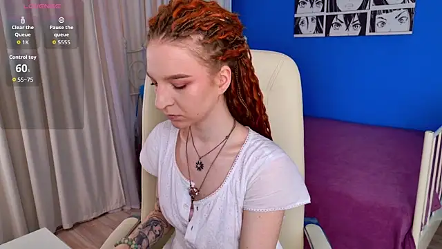 Snapshot of VioletShine chatting on 17, 5, 2026 VioletShine online show from 17, 5, 2026