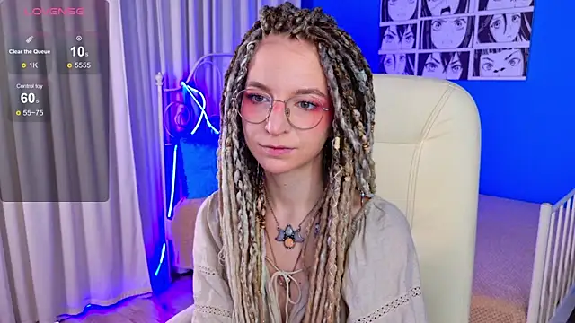 Snapshot of VioletShine chatting on 19, 11, 2025 VioletShine online show from 19, 11, 2025