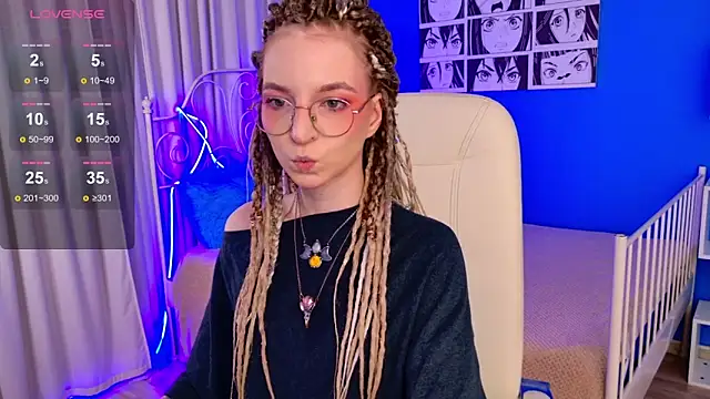 Snapshot of VioletShine chatting on 15, 11, 2025 VioletShine online show from 15, 11, 2025