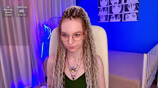 Snapshot of VioletShine chatting on 30, 6, 2026 VioletShine online show from 30, 6, 2026