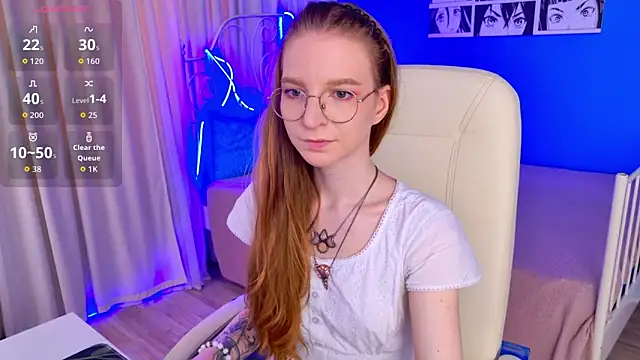 Snapshot of VioletShine chatting on 3, 6, 2026 VioletShine online show from 3, 6, 2026