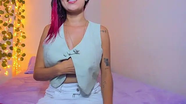 emillyhills online show from 22, 1, 2025