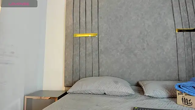 shopia anderson  online show from 2, 12, 2024