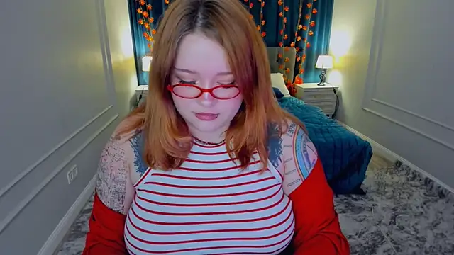 MoonLghte online show from 14, 11, 2025