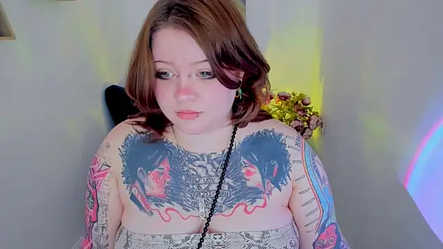 MoonLghte online show from 3, 3, 2026