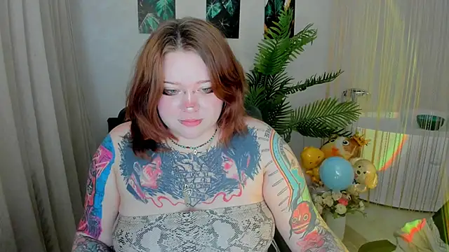 Snapshot of MoonLghte chatting on 23, 4, 2026 MoonLghte online show from 23, 4, 2026