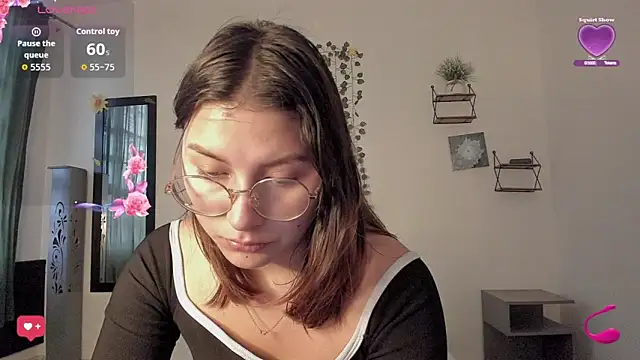 Noellesable online show from 8, 9, 2025