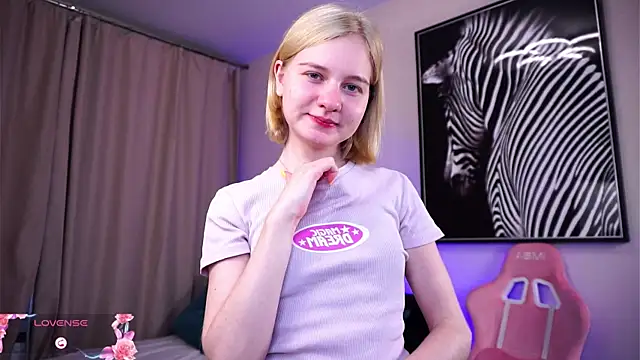 OdelinaFicken online show from 28, 10, 2025