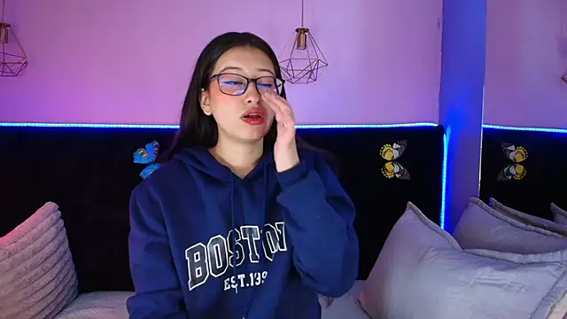 Anastasia Whitee online show from 1, 5, 2026