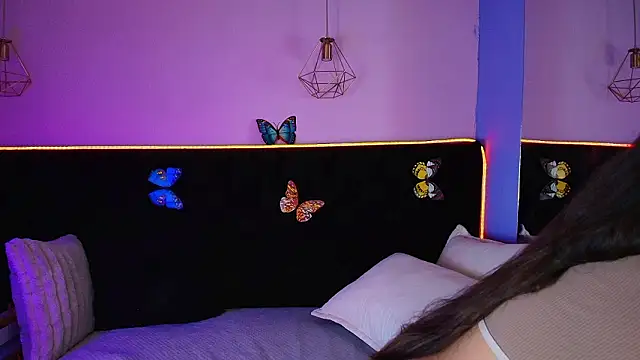 Anastasia Whitee online show from 23, 3, 2026