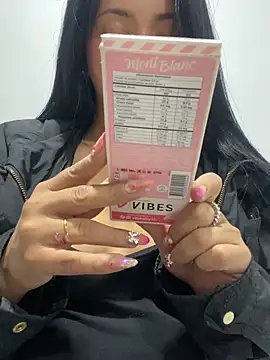 sweet kitty0110 online show from 5, 4, 2026