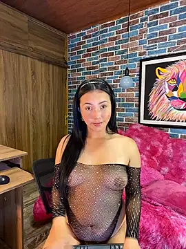 sweet kitty0110 online show from 7, 2, 2025