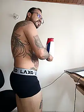 Nicky smith   online show from 14, 12, 2024