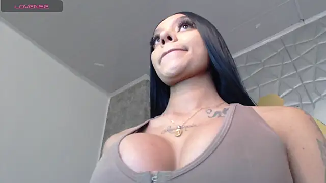 Tiffanny online show from 11, 10, 2025