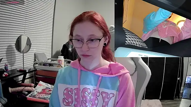 LilyFoxxx online show from 2, 2, 2025