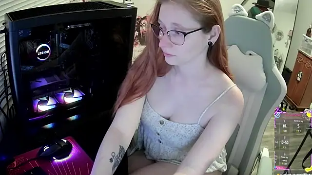 LilyFoxxx online show from 23, 11, 2025