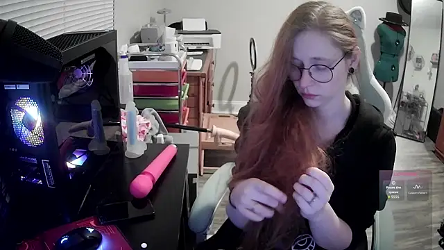 LilyFoxxx online show from 9, 2, 2026