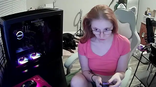 LilyFoxxx online show from 7, 11, 2025