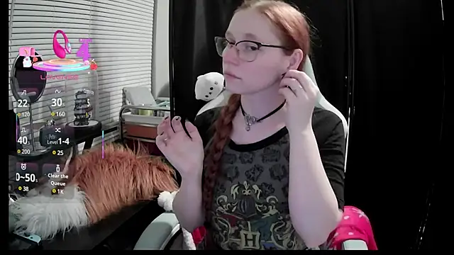 LilyFoxxx online show from 5, 3, 2025