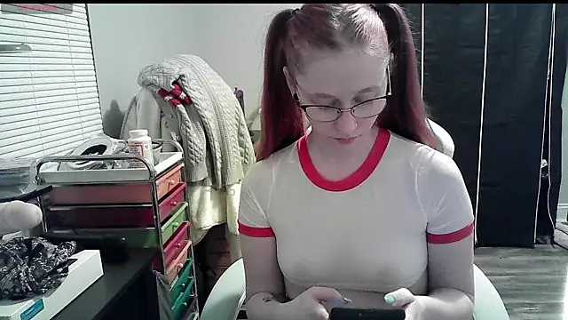 LilyFoxxx online show from 15, 1, 2025