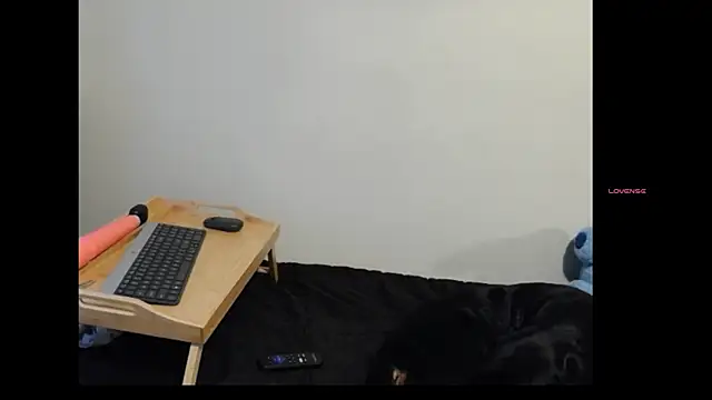 LilyFoxxx online show from 17, 4, 2026