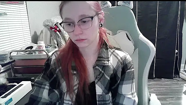 LilyFoxxx online show from 13, 1, 2025