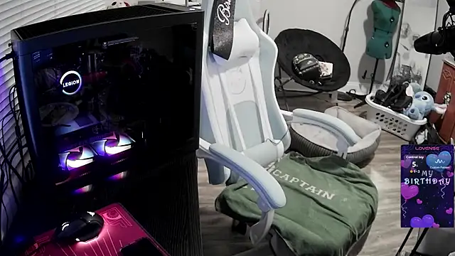 LilyFoxxx online show from 24, 11, 2025