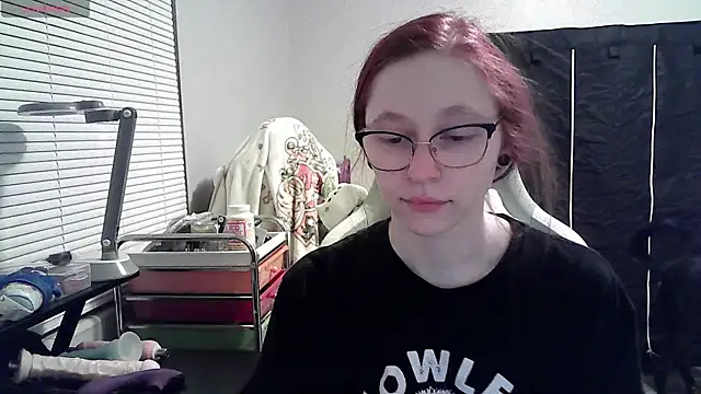 LilyFoxxx online show from 24, 1, 2025