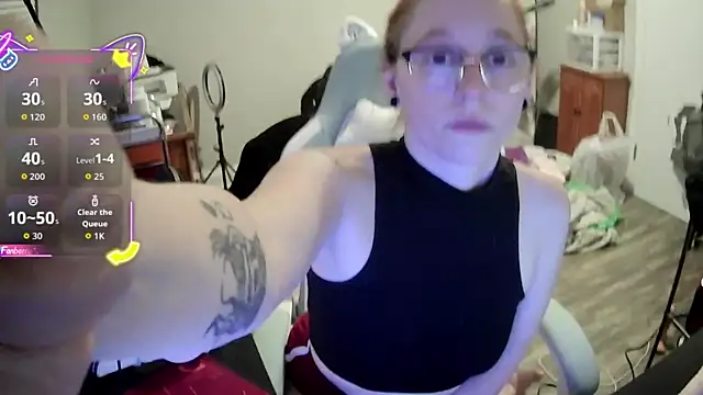 LilyFoxxx online show from 6, 10, 2025