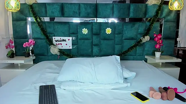 valtira nova online show from 1, 12, 2025