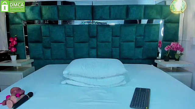 valtira nova online show from 9, 10, 2025