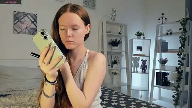 ZaraBluitt online show from 26, 3, 2026