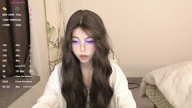 Yuki 111 online show from 6, 12, 2024