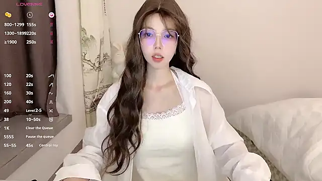 Yuki 111 online show from 6, 12, 2024