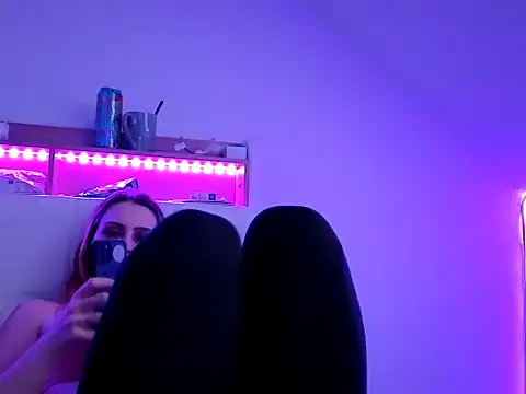 nicole77745 online show from 6, 3, 2026