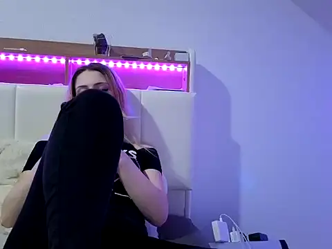 nicole77745 online show from 3, 3, 2026