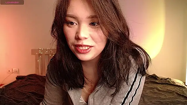 Mellovely online show from 2, 1, 2025