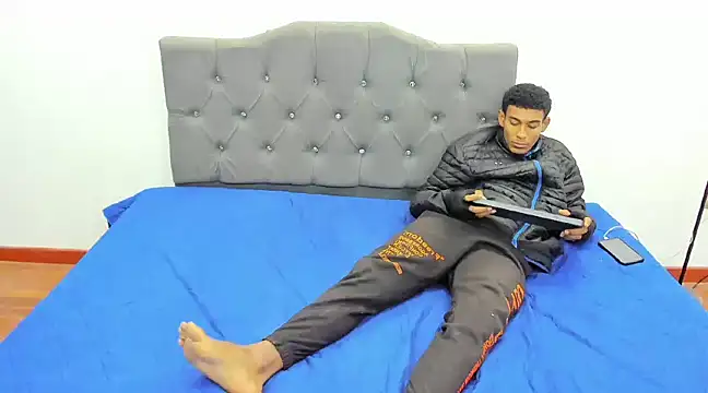 dominic hot69 online show from 13, 12, 2024