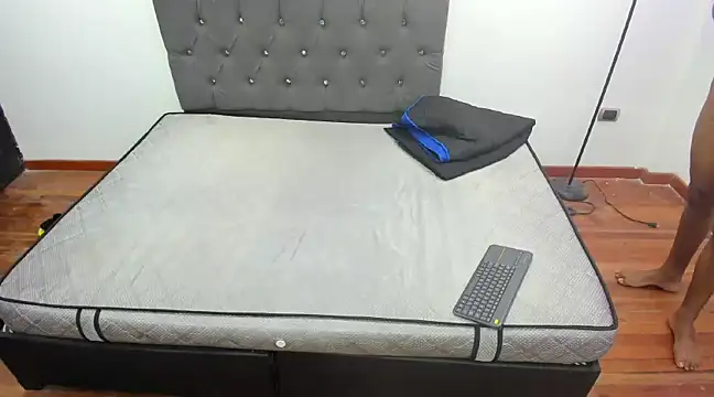 dominic hot69 online show from 13, 12, 2024