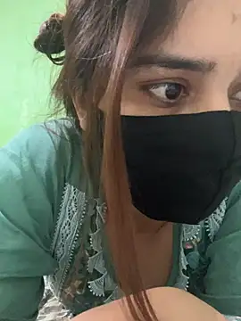 Snapshot of Black_Glow chatting on 11, 3, 2025 Black Glow online show from 11, 3, 2025