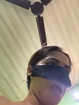 Snapshot of Black_Glow chatting on 29, 1, 2025 Black Glow online show from 29, 1, 2025