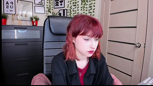 Snapshot of ElizaNik_ chatting on 12, 5, 2026 ElizaNik online show from 12, 5, 2026