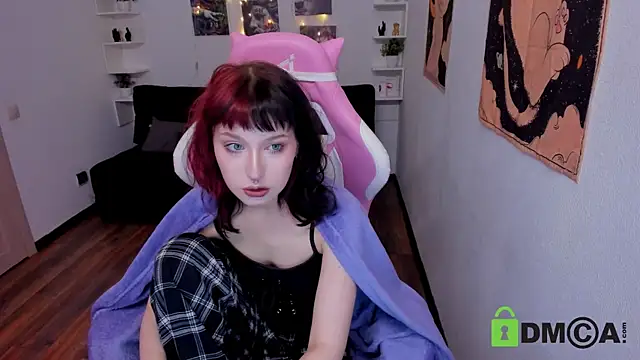 Snapshot of ElizaNik_ chatting on 1, 3, 2025 ElizaNik online show from 1, 3, 2025