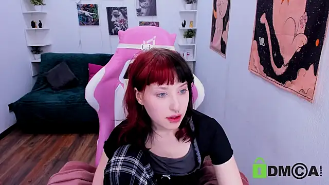 Snapshot of ElizaNik_ chatting on 6, 3, 2025 ElizaNik online show from 6, 3, 2025