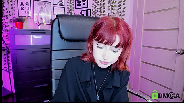 Snapshot of ElizaNik_ chatting on 17, 7, 2026 ElizaNik online show from 17, 7, 2026